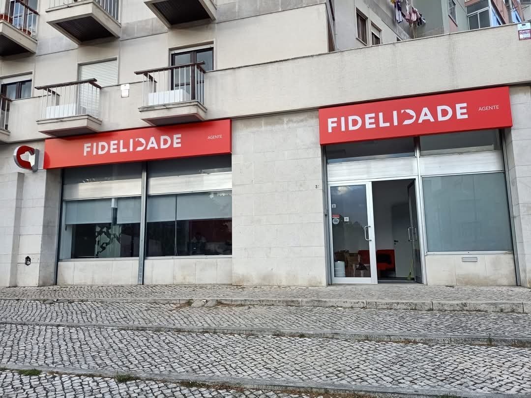 Fachada da loja PT Seguros, no Lumiar
